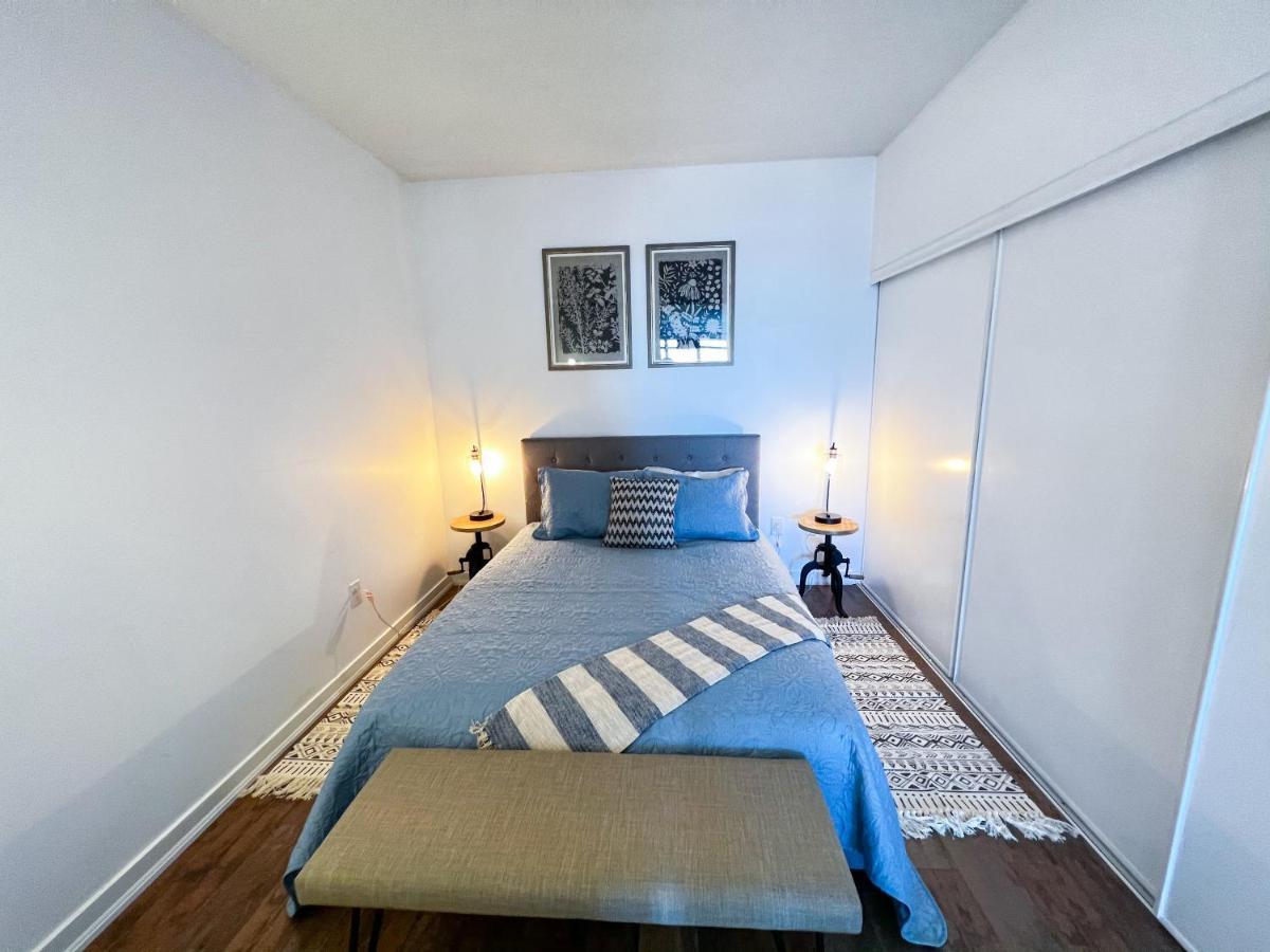 Simply Comfort. Elegant Apartments Dan Lecki Toronto Bagian luar foto