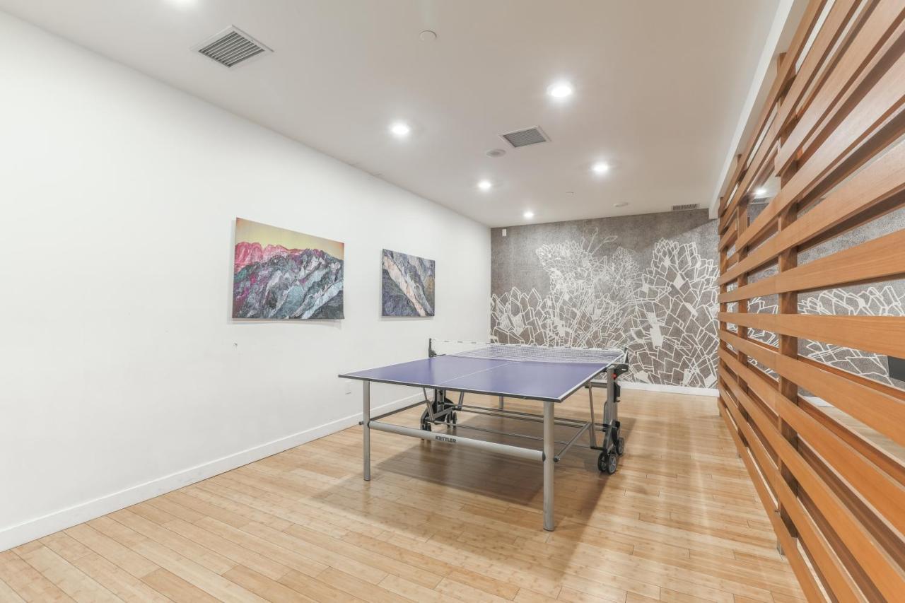 Simply Comfort. Elegant Apartments Dan Lecki Toronto Bagian luar foto